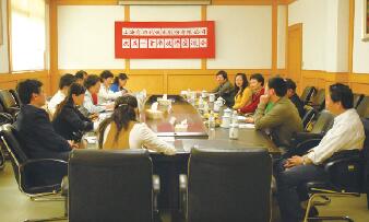 黨委書記<div   id=